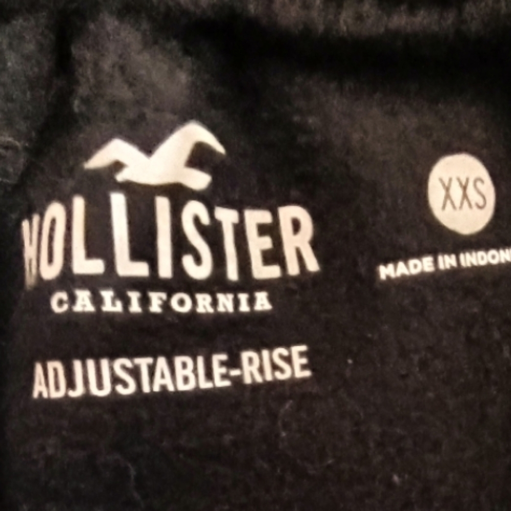 Hollister Women's Black Joggers - Picture 2 of 2